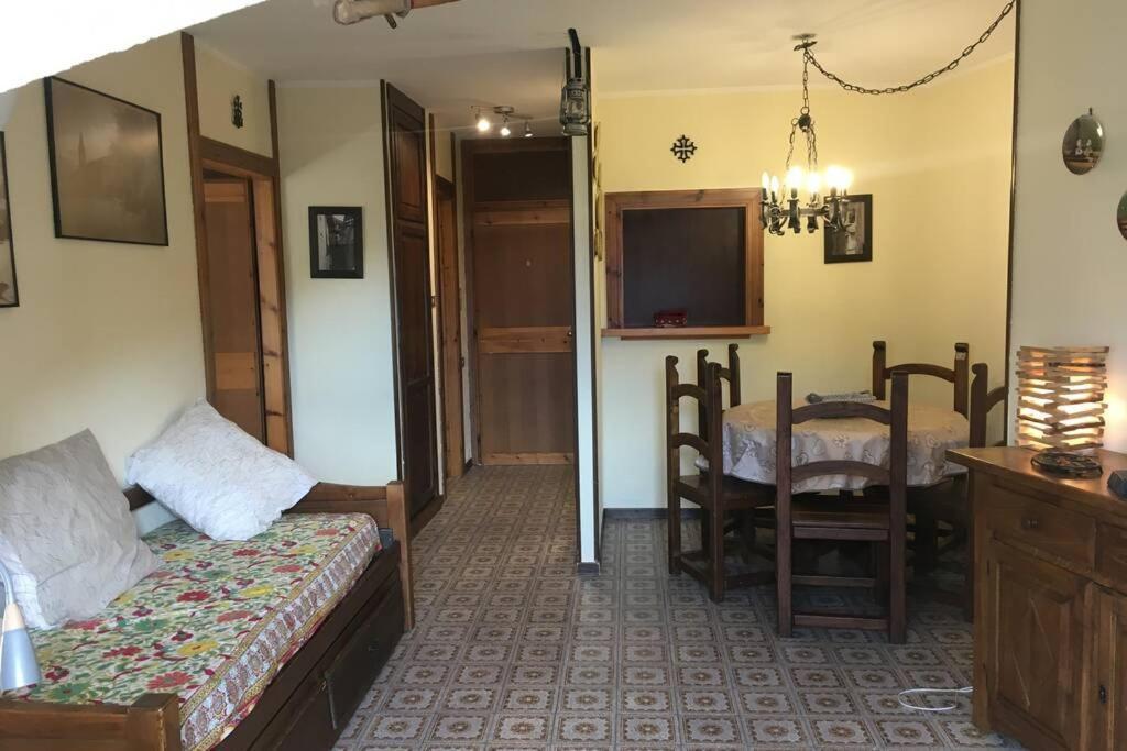Maison Des Alpes Mansarda Oulx Екстериор снимка